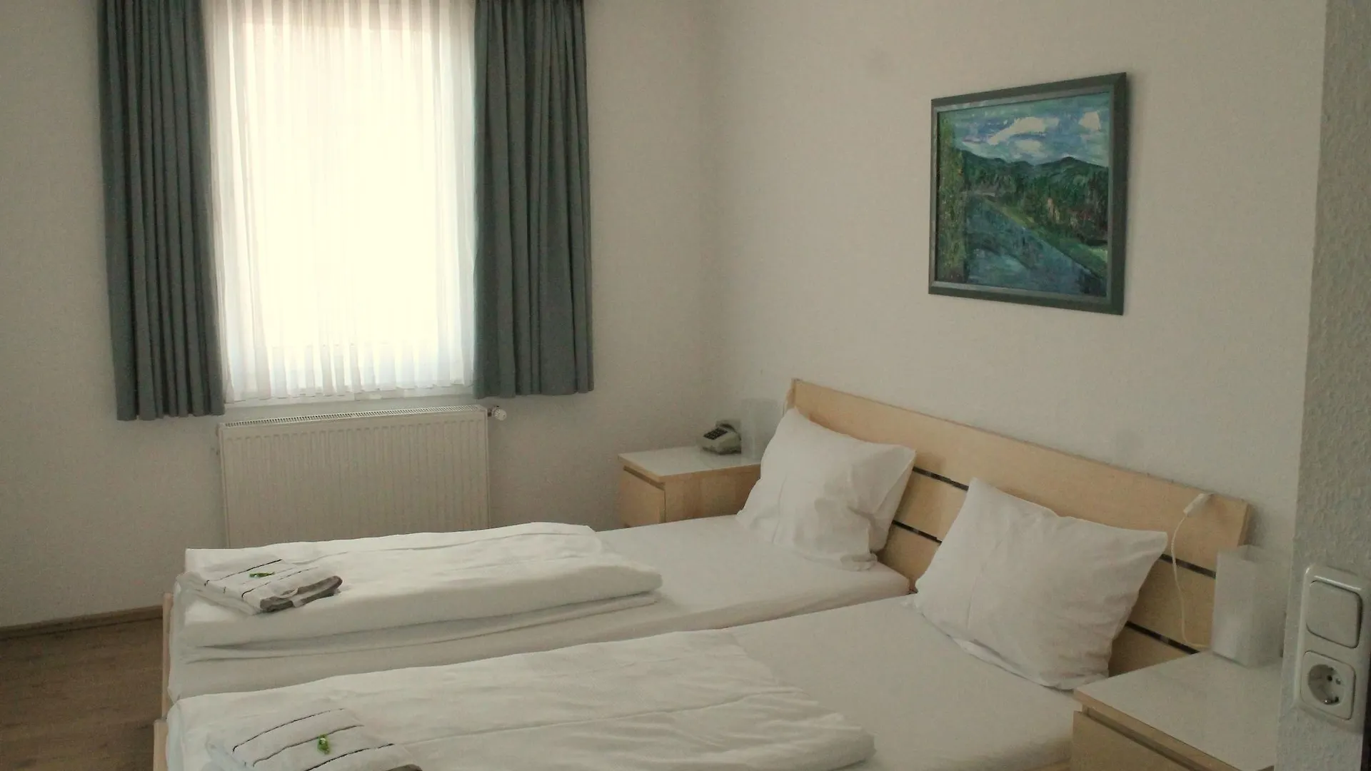 ***  Hotel Weidenhof Düsseldorf Germania