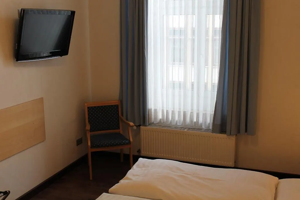 ***  Hotel Weidenhof Düsseldorf Germania