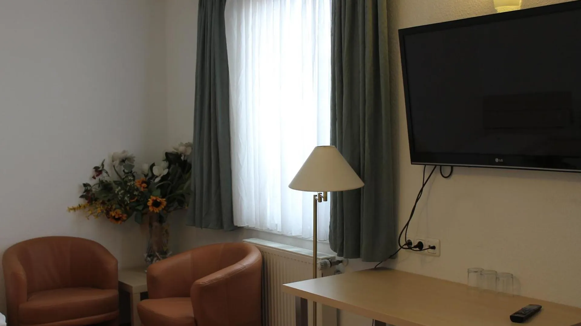 Hotel Weidenhof Düsseldorf 3*,